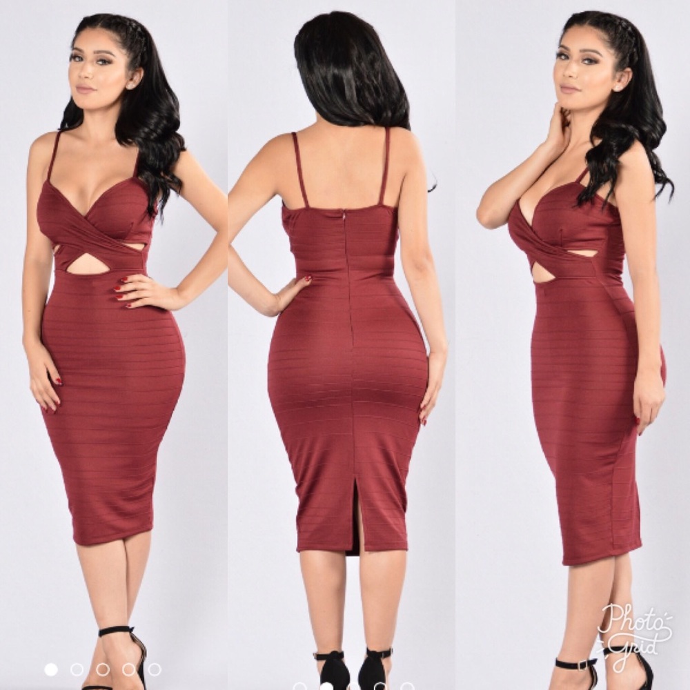🎉NWT Burgandy Dress